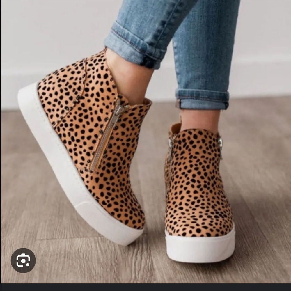 Women’s Rouge Helium Leopard Animal Print Hidden Wedge Zip up Boots Size 8